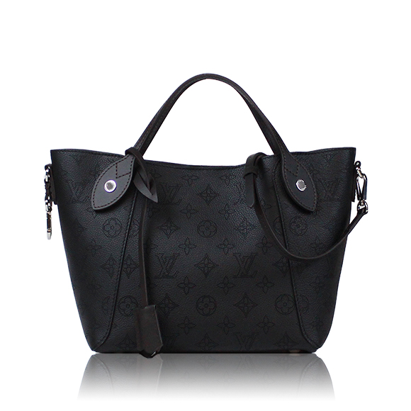 LOUIS VUITTON ヒナPM 23&nbsp;x20&nbsp;x13cm(幅&nbsp;x 高さ&nbsp;x マチ)