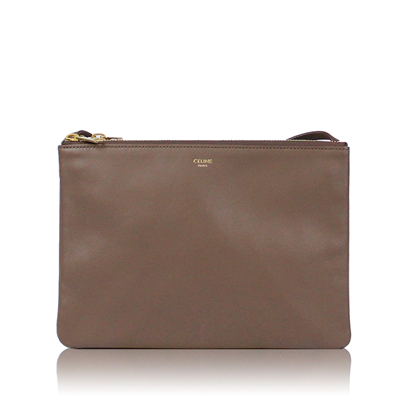 CELINE トリオ 24&nbsp;x17&nbsp;x3cm(幅&nbsp;x 高さ&nbsp;x マチ)