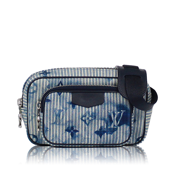 LOUIS VUITTON アウトドアポシェット 16 x10 x4cm(幅 x 高さ x マチ)