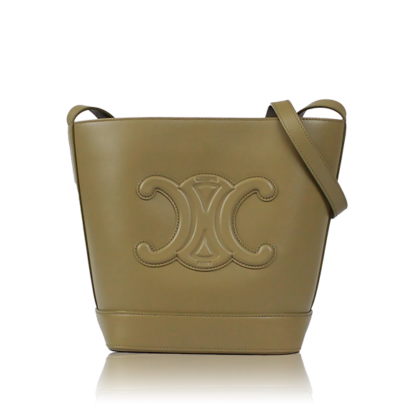 CELINE スモールバケットキュイルトリオンフ 