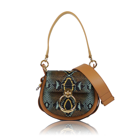 Chloe スモールバッグ 18&nbsp;x15&nbsp;x6cm(幅&nbsp;x 高さ&nbsp;x マチ)