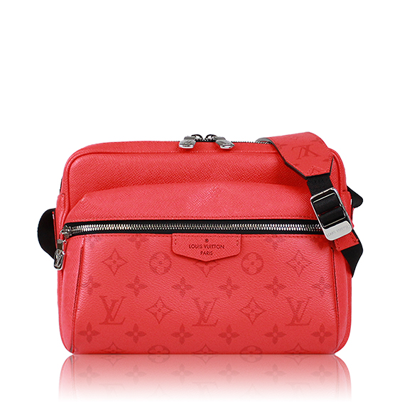 LOUIS VUITTON アウトドアメッセンジャーPM 25 x19 x5cm(幅 x 高さ x マチ)