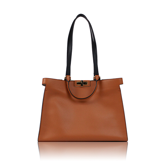 FENDI ピーカブーエックストート 