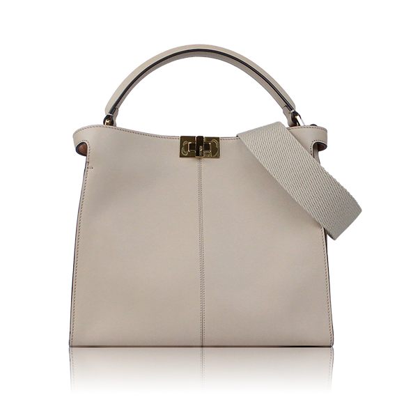 FENDI ピーカブーエックスライト 