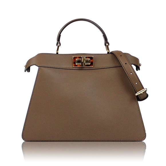 FENDI ピーカブーアイシーユースモール 