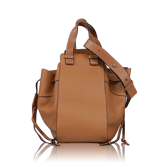 LOEWE ハンモックドローストリングミディアム 30&nbsp;x24&nbsp;x15cm(幅&nbsp;x 高さ&nbsp;x マチ)