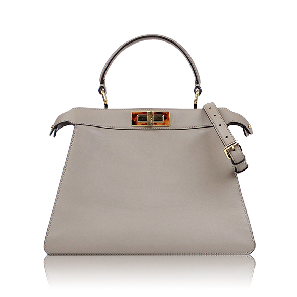 FENDI ピーカブーアイシーユーミディアム 32&nbsp;x25&nbsp;x11cm(幅&nbsp;x 高さ&nbsp;x マチ)