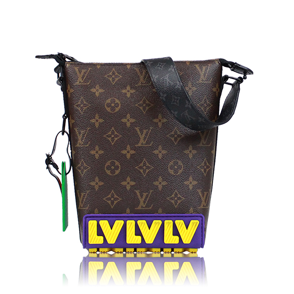 LOUIS VUITTON（ルイ・ヴィトン）クルーザーメッセンジャー