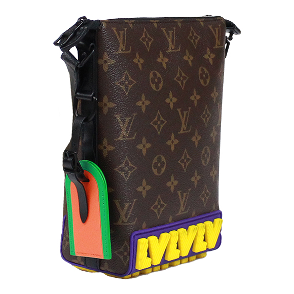 LOUIS VUITTON（ルイ・ヴィトン）クルーザーメッセンジャー