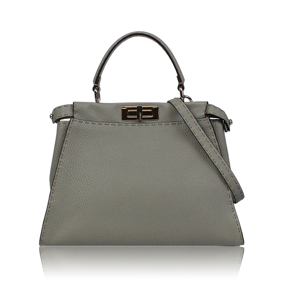 FENDI ピーカブー 