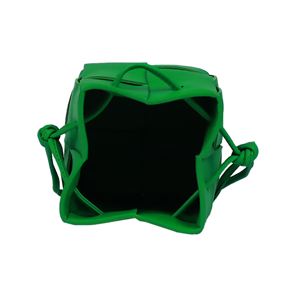 カセットバケットバッグ