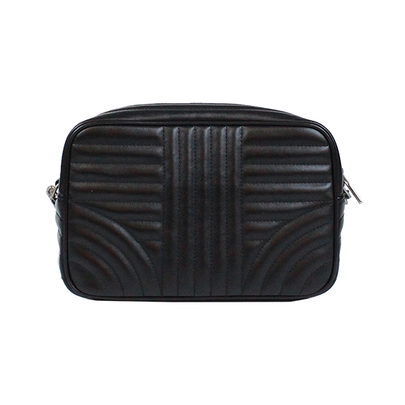 チェーンショルダーバッグ