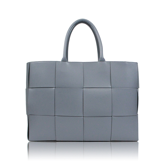 BOTTEGA VENETA ラージアルコトートバッグ 44&nbsp;x34&nbsp;x11cm(幅&nbsp;x 高さ&nbsp;x マチ)