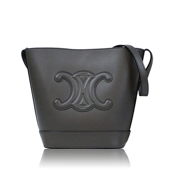 CELINE スモールバケットキュイルトリオンフ 18&nbsp;x22&nbsp;x12cm(幅&nbsp;x 高さ&nbsp;x マチ)
