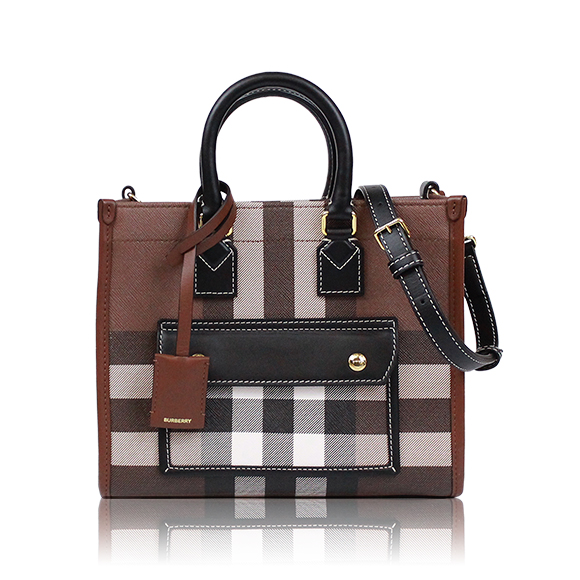 BURBERRY ミニフレヤトート 23&nbsp;x19&nbsp;x8cm(幅&nbsp;x 高さ&nbsp;x マチ)