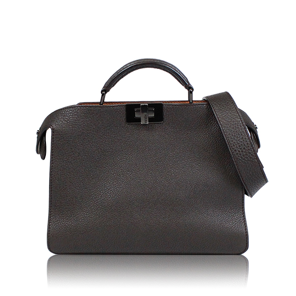 FENDI ピーカブーアイシーユースモール 