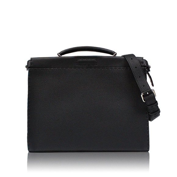 FENDI ピーカブーアイコニックフィット 37&nbsp;x29&nbsp;x6cm(幅&nbsp;x 高さ&nbsp;x マチ)