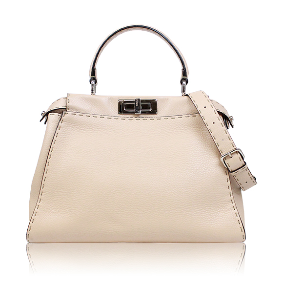 FENDI ピーカブー 34 x25 x11cm(幅 x 高さ x マチ)