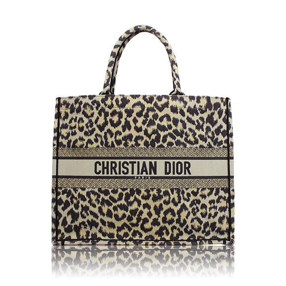 Dior ブックトート 42&nbsp;x34&nbsp;x19cm(幅&nbsp;x 高さ&nbsp;x マチ)