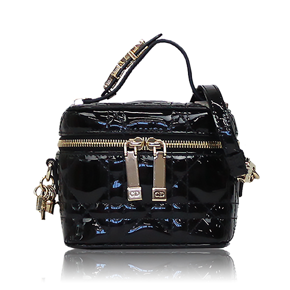 Dior マイクロヴァニティ 11 x9 x7cm(幅 x 高さ x マチ)