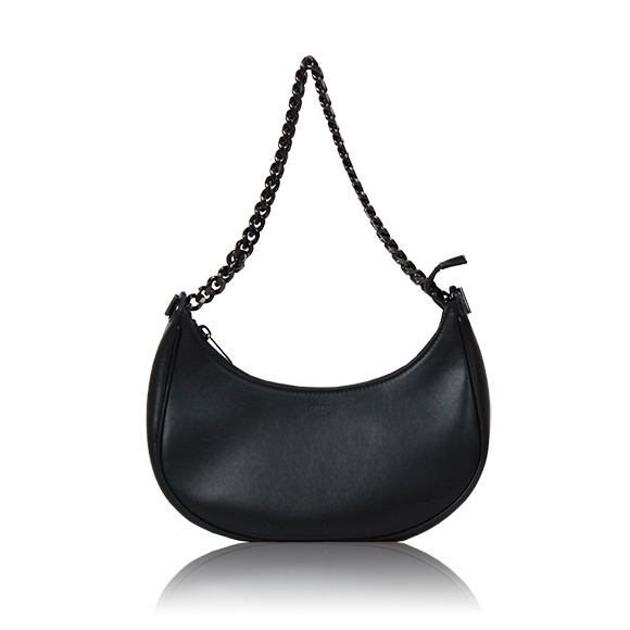 CELINE ミディアムアヴァチェーン 24 x18 x7cm(幅 x 高さ x マチ)