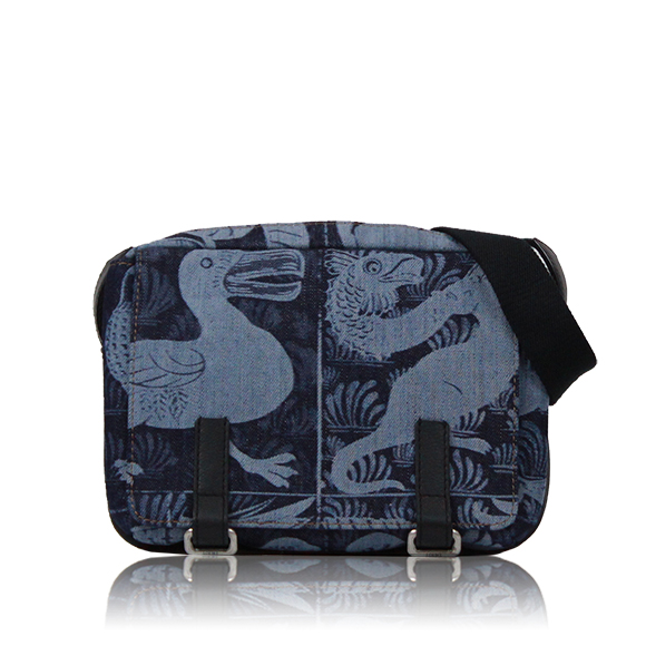 LOEWE ミリタリーメッセンジャーバッグXS 22 x17 x8cm(幅 x 高さ x マチ)