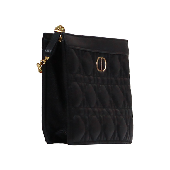 カロエブリーディオールポーチ