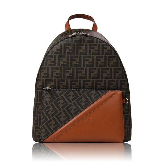 FENDI バックパック 32 x40 x11cm(幅 x 高さ x マチ)