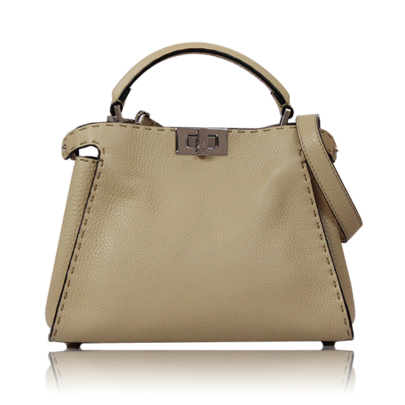 FENDI ピーカブーエッセンシャリー 27&nbsp;x20&nbsp;x11cm(幅&nbsp;x 高さ&nbsp;x マチ)