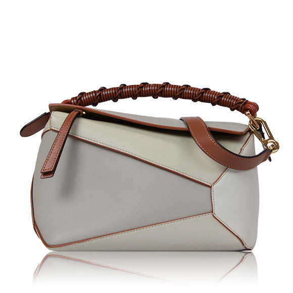 LOEWE パズルエッジバッグスモール 24&nbsp;x16&nbsp;x10cm(幅&nbsp;x 高さ&nbsp;x マチ)