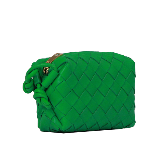 BOTTEGA VENETA（ボッテガ・ヴェネタ）キャンディーループカメラバッグ