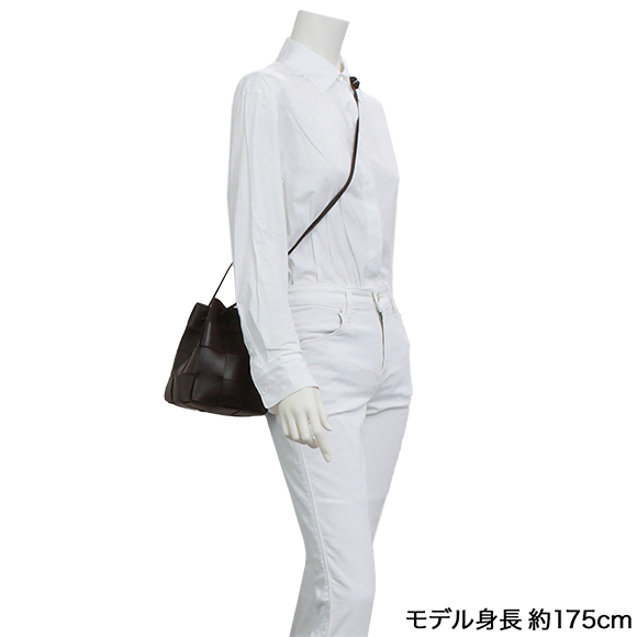 BOTTEGA VENETA(ボッテガ・ヴェネタ)スモールカセットバケット BOTTEGA VENETA(ボッテガ・ヴェネタ)スモールカセットバケット