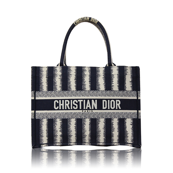 Dior ブックトートミディアム 35&nbsp;x27&nbsp;x14cm(幅&nbsp;x 高さ&nbsp;x マチ)