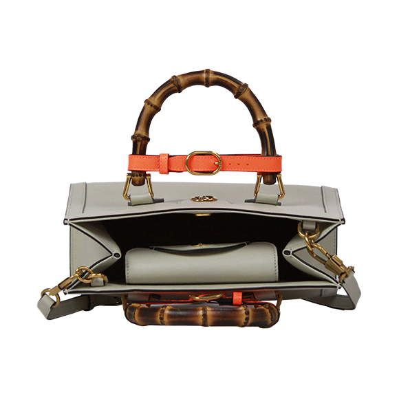 ダイアナスモール