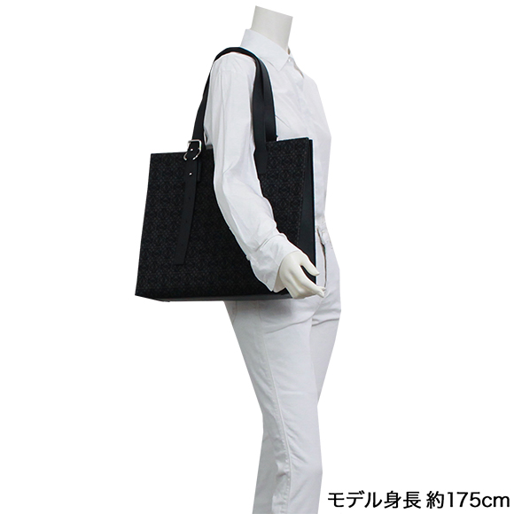 バックルホリゾンタルトート