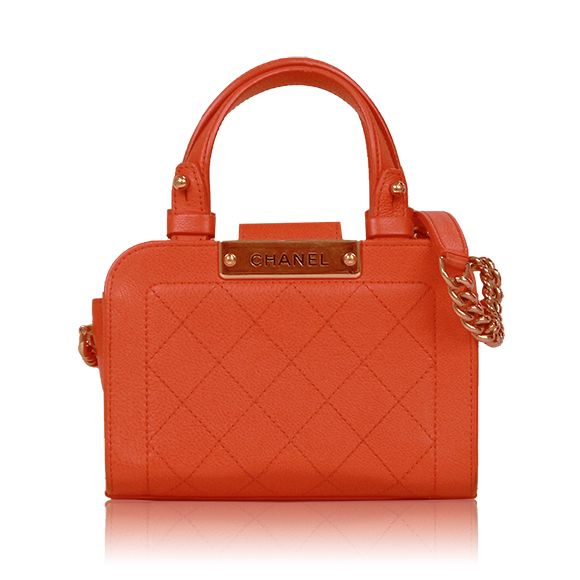 CHANEL 2WAYバッグ 18 x13 x7cm(幅 x 高さ x マチ)