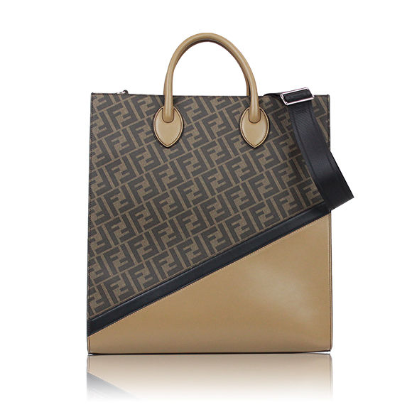 FENDI ダイアゴナルバーティカルトートバッグ 36 x39 x13cm(幅 x 高さ x マチ)