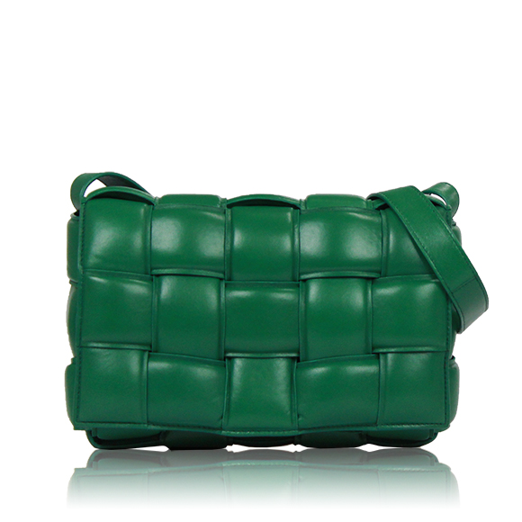 BOTTEGA VENETA（ボッテガ・ヴェネタ）パデッドカセット