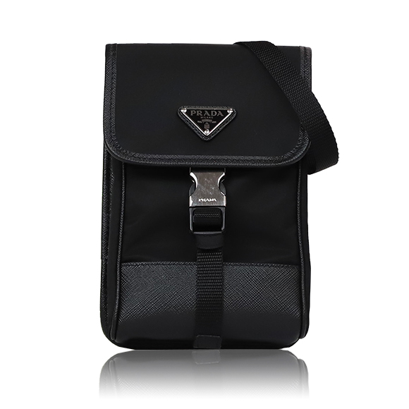 PRADA フォンケース 11 x18 x2cm(幅 x 高さ x マチ)