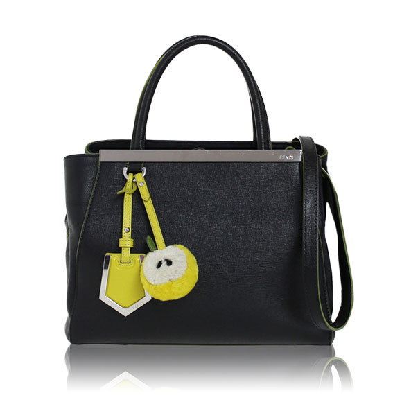 FENDI プチトゥージュール 26 x20 x12cm(幅 x 高さ x マチ)