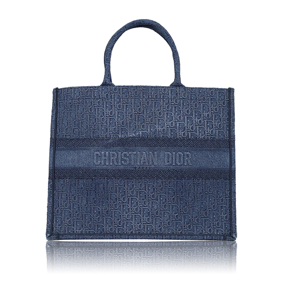 Dior ブックトート 42&nbsp;x35&nbsp;x18cm(幅&nbsp;x 高さ&nbsp;x マチ)