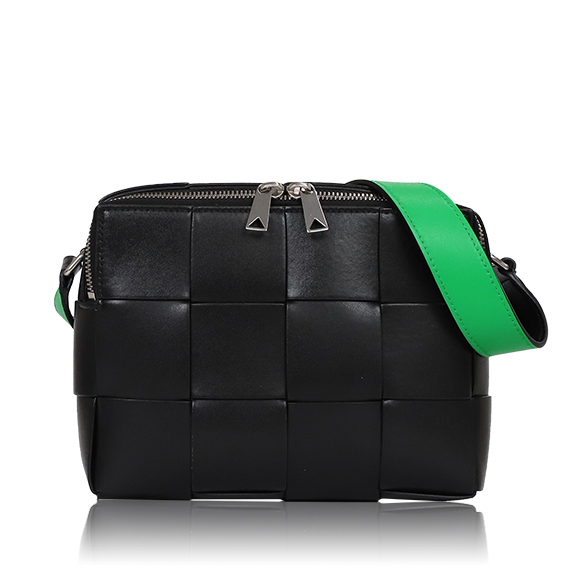 BOTTEGA VENETA カセットカメラバッグ 20 x15 x5cm(幅 x 高さ x マチ)