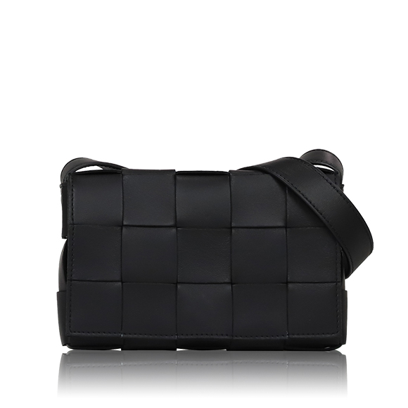 BOTTEGA VENETA（ボッテガ・ヴェネタ）｜海外ブランドの人気