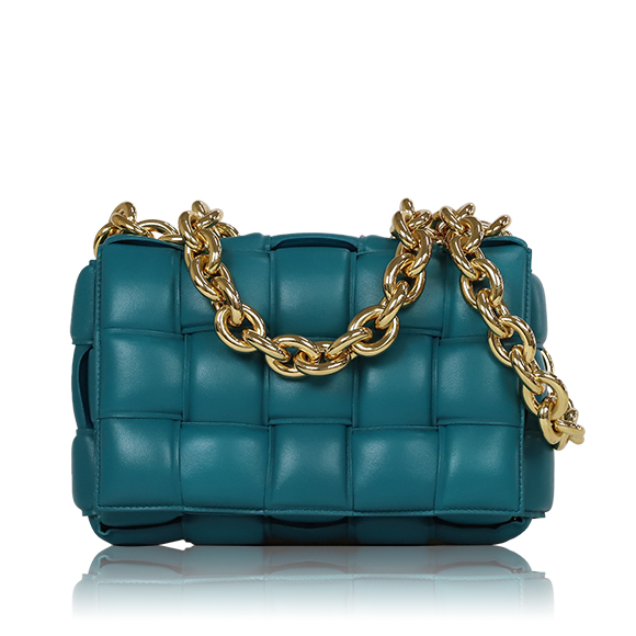 BOTTEGA VENETA チェーンカセット 25 x18 x5cm(幅 x 高さ x マチ)