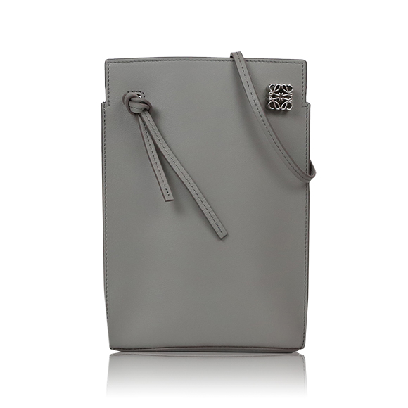 LOEWE(ロエベ)ダイスポケット | 商品詳細 | 【公式】ラクサス LOEWE(ロエベ)ダイスポケット | 商品詳細 | 【公式】ラクサス