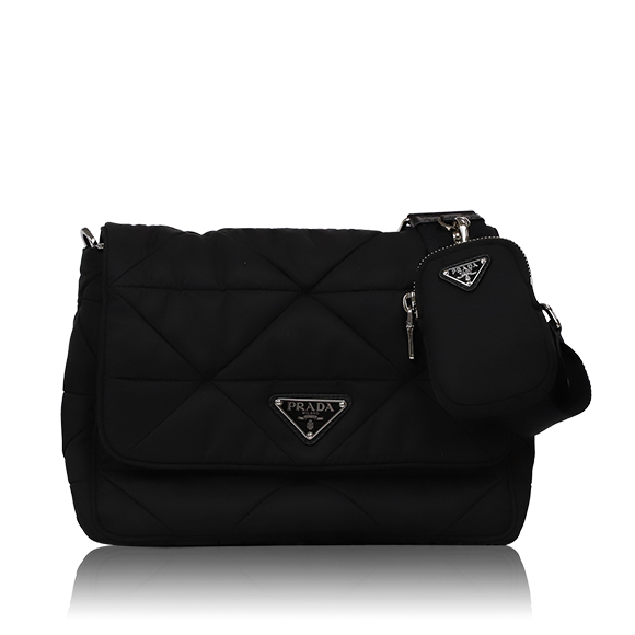PRADA パデッドRe-Nylonショルダーバッグ 24&nbsp;x18&nbsp;x8cm(幅&nbsp;x 高さ&nbsp;x マチ)