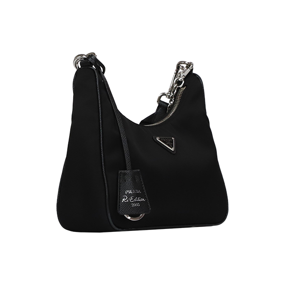 PRADA（プラダ）Re-Edition2005ナイロンショルダーバッグ