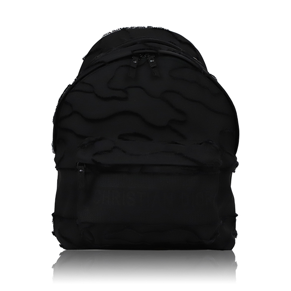 Dior バックパック 31&nbsp;x42&nbsp;x13cm(幅&nbsp;x 高さ&nbsp;x マチ)