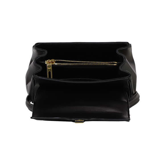 CELINE（セリーヌ）16セーズミニ