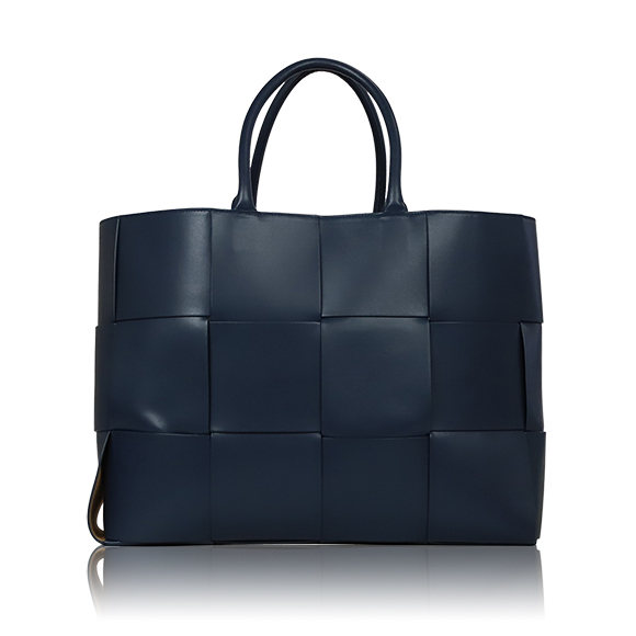 BOTTEGA VENETA ラージアルコトートバッグ 45 x34 x11cm(幅 x 高さ x マチ)